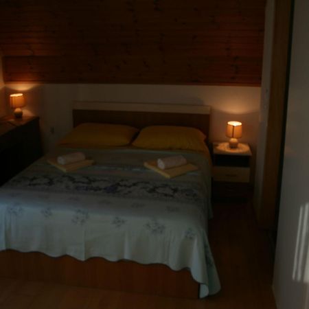 Adriana Guesthouse เยแซร์ตเซ ห้อง รูปภาพ